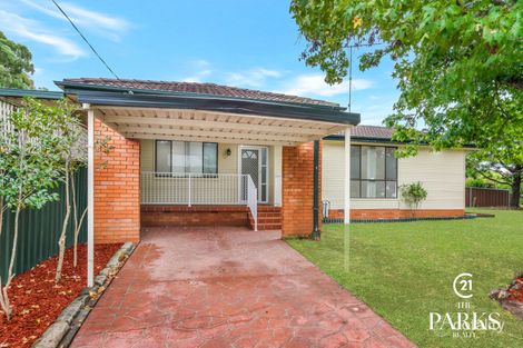 8 Macleay St, Bradbury, NSW 2560