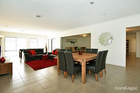 Property photo of 4 Mitre Bend Ellenbrook WA 6069