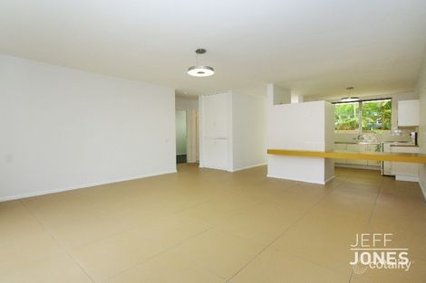 Property photo of 2/33 Dansie Street Greenslopes QLD 4120