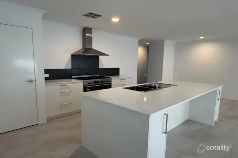 97 Ocean Pde, Madora Bay, WA 6210