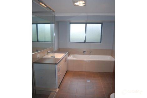 Property photo of 7 Woolstores Place Mount Elphinstone WA 6330