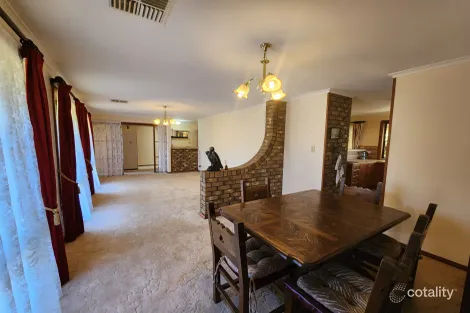 Property photo of 2 Atkins Crescent Morphett Vale SA 5162