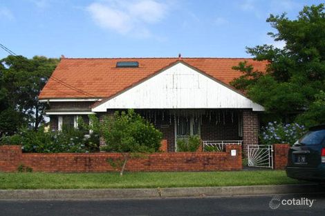 13 Mooculta St, Russell Lea, NSW 2046