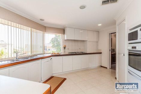 Property photo of 8 Whitfeld Terrace Winthrop WA 6150