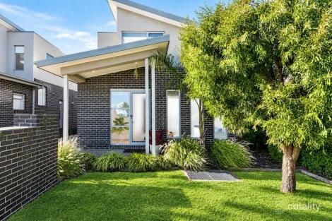 4/22 Mount St, Altona, VIC 3018