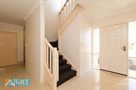 Property photo of 33 Kingsland Loop Canning Vale WA 6155