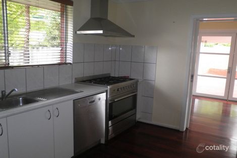 7 Pine St, Menora, WA 6050