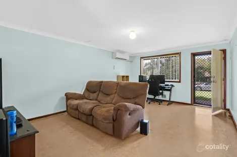 Property photo of 6A Davenport Way Withers WA 6230