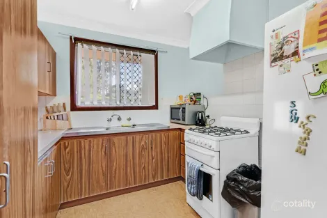 Property photo of 6A Davenport Way Withers WA 6230