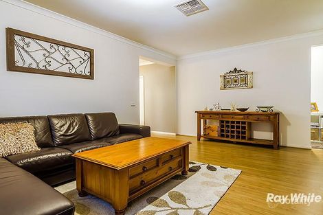 Property photo of 8 Stonebank Grove Cranbourne East VIC 3977