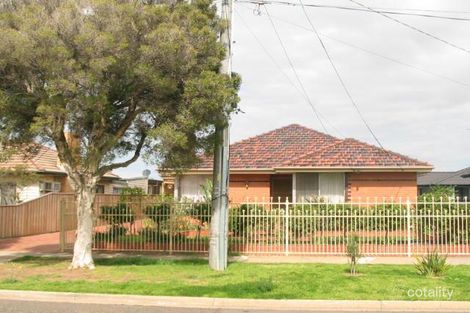 21 Riverside Ave, Avondale Heights, VIC 3034