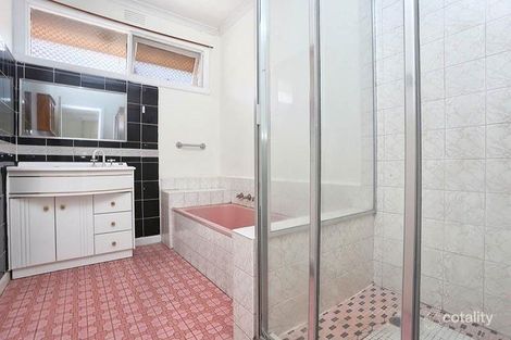 Property photo of 28 Salvana Avenue Mitcham VIC 3132