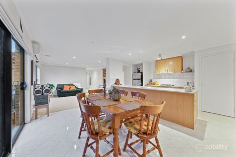 Property photo of 13 The Parkway Pakenham VIC 3810
