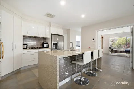 Property photo of 4 Denoon Street Forde ACT 2914