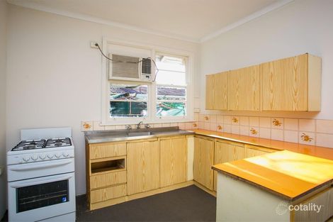 Property photo of 8 Kalara Road Koongamia WA 6056