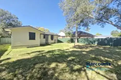 Property photo of 52 Marquesa Crescent Lethbridge Park NSW 2770