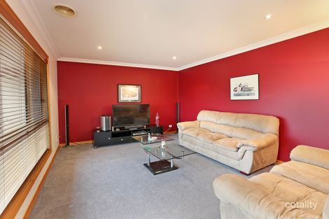 Property photo of 10 Nolan Place Lovely Banks VIC 3213