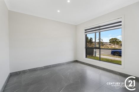 Property photo of 8 Jardine Drive Edmondson Park NSW 2174