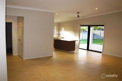 Property photo of 31 Hillock Crescent Bushland Beach QLD 4818