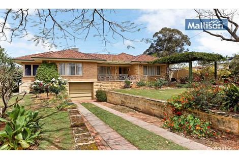 14 Guy Pl, Melville, WA 6156