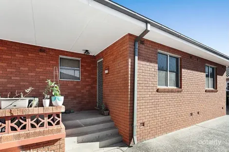 4/2a Moore St, Gwynneville, NSW 2500