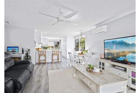 Property photo of 2/103 Laguna Avenue Palm Beach QLD 4221