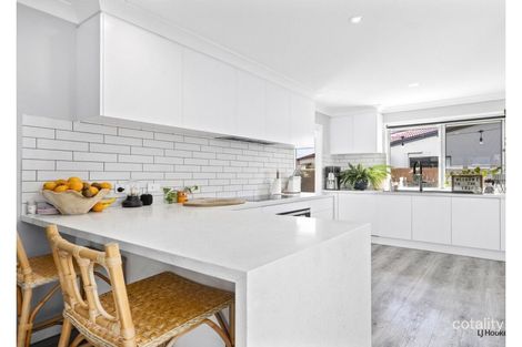 Property photo of 2/103 Laguna Avenue Palm Beach QLD 4221