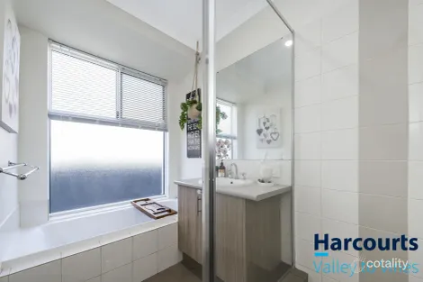 Property photo of 8 Noctis Way Aveley WA 6069