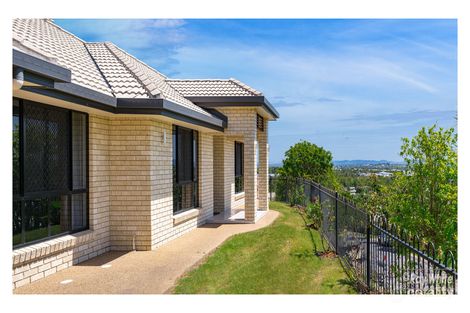 Property photo of 10 Hodda Drive Kawana QLD 4701