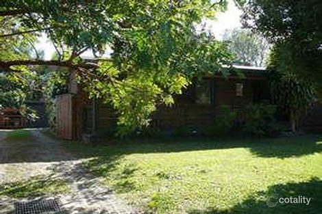 17 Saunders St, Walkerston, QLD 4751