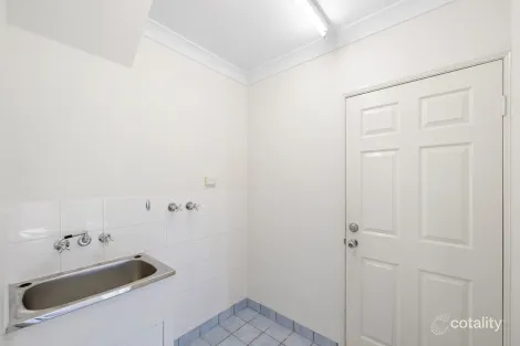 Property photo of 9/9 Pacific Court Kin Kora QLD 4680