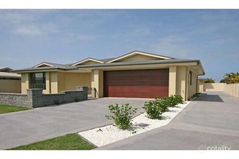 Property photo of 8 Lilly Pilly Place Evans Head NSW 2473