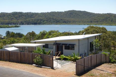 Property photo of 32 Crescent Drive Russell Island QLD 4184