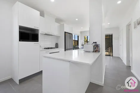 Property photo of 222 Saltlake Boulevard Wollert VIC 3750