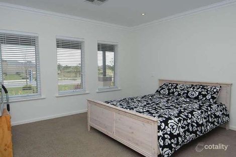 Property photo of 50 Three Bears Loop Secret Harbour WA 6173