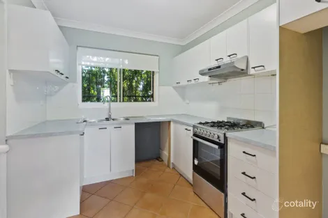 Property photo of 3/19 Ampthill Street Highgate Hill QLD 4101