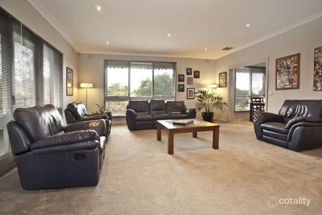 Property photo of 2 Maldon Court Wheelers Hill VIC 3150