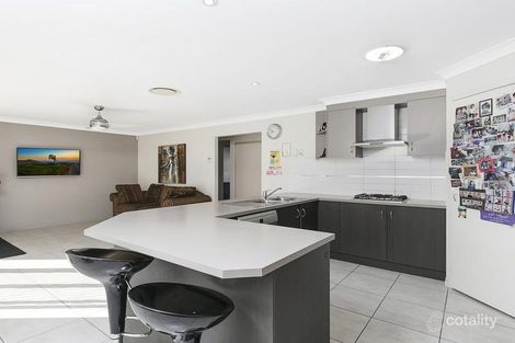 Property photo of 116 School Road Wynnum West QLD 4178