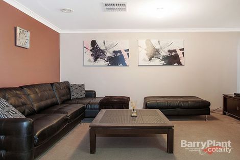 Property photo of 32 Lady Penrhyn Drive Wyndham Vale VIC 3024