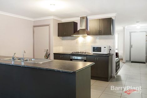 Property photo of 32 Lady Penrhyn Drive Wyndham Vale VIC 3024