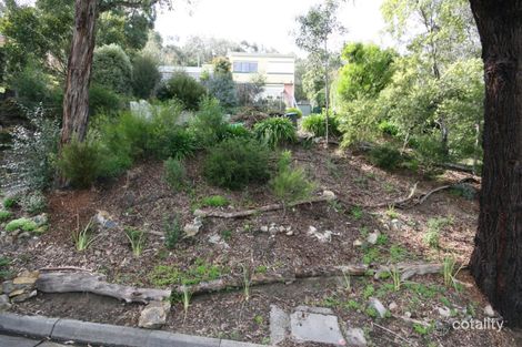 10 Kia-Ora Pde, Ferntree Gully, VIC 3156