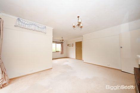 16 The Outlook, Glen Waverley, VIC 3150