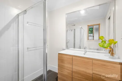 Property photo of 18 Warabi Place Burnside QLD 4560