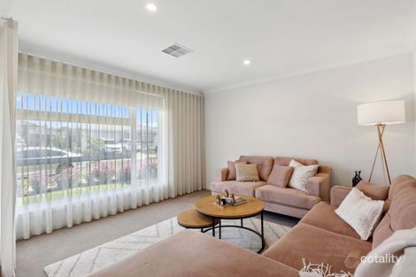 Property photo of 30 Bronco Crescent Mount Barker SA 5251
