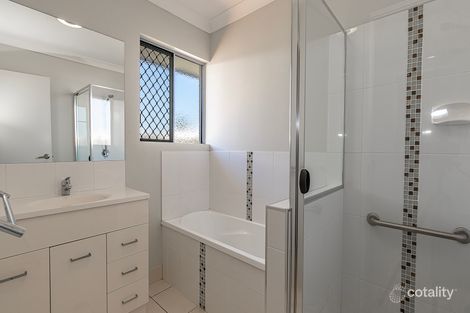 Property photo of 8 Yass Circuit Kelso QLD 4815