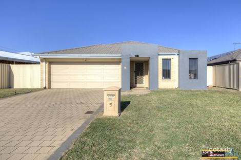 Property photo of 5 Chervil Bend Wattle Grove WA 6107