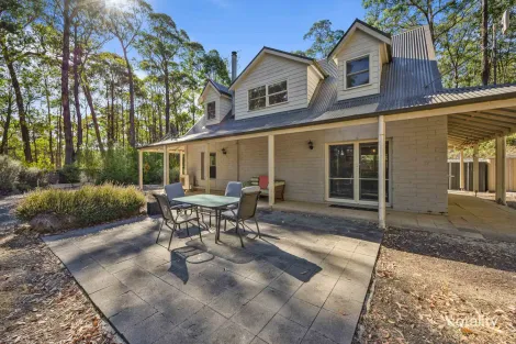 7 Heath Ct, Dales Creek, VIC 3341