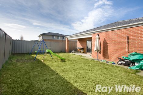 Property photo of 15 Arrow Road Cranbourne East VIC 3977