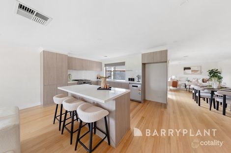 Property photo of 12 Barellan Close St Albans VIC 3021