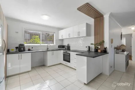 Property photo of 2/16 Mountain Street Mount Gravatt QLD 4122